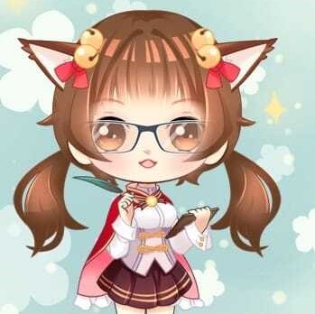 Ein Zeichentrick-Bild von Lili. Sie hat braune Haare. Sie trägt zwei Zöpfe, eine Brille, Katzenohren und ein Kleid.